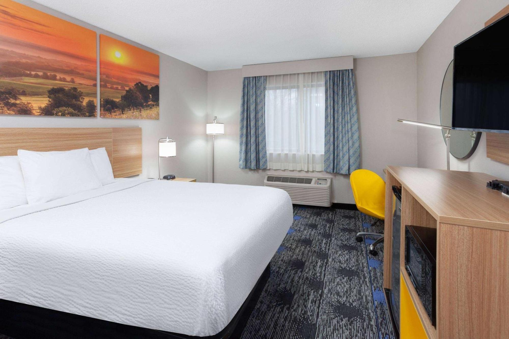 Days Inn By Wyndham Wooster Buitenkant foto