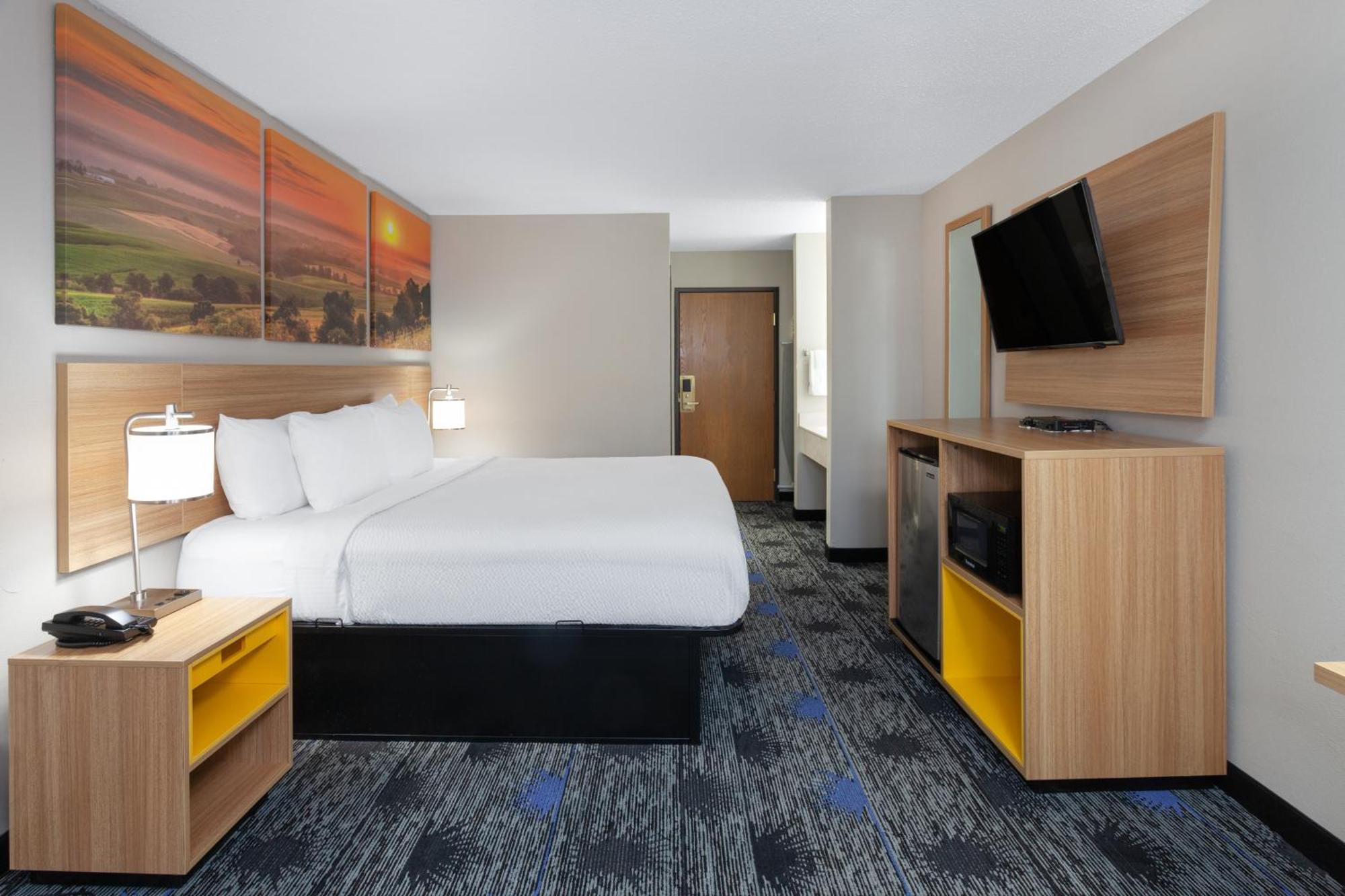 Days Inn By Wyndham Wooster Buitenkant foto